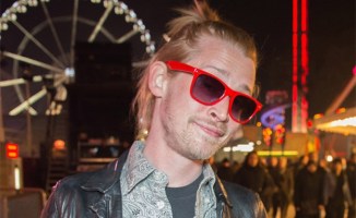 macaulay_culkin_red_rayban
