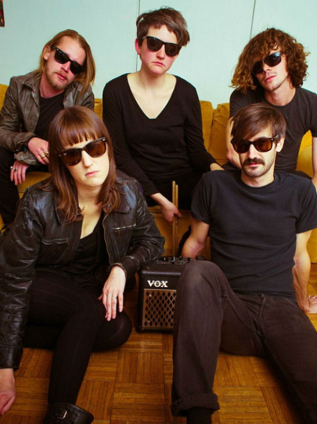 60891021-malcaulay-culkin-underground-pizza