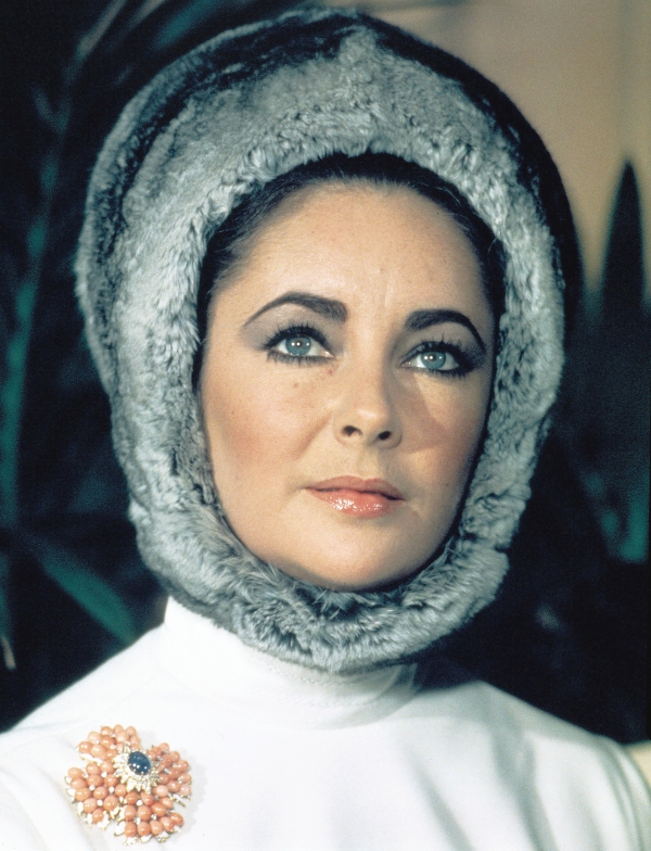 600full-elizabeth-taylor