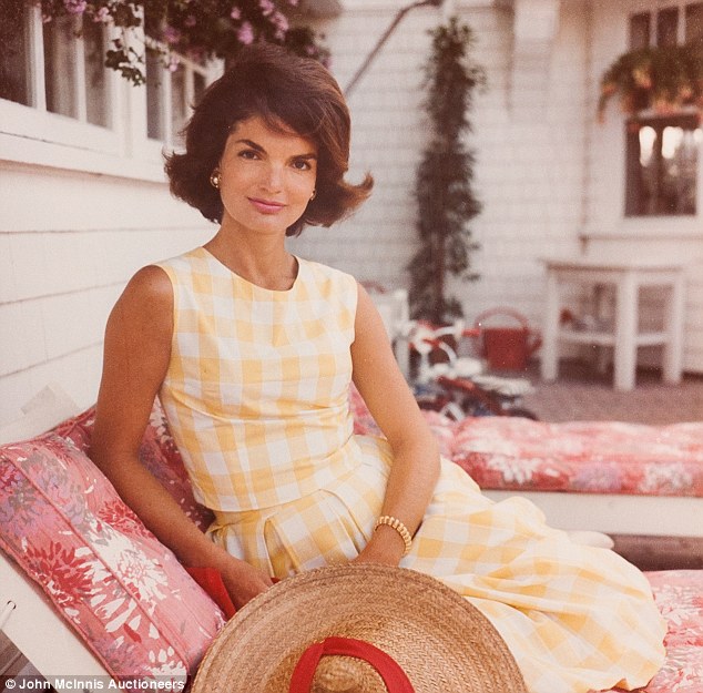 article-2493731-194BBBA100000578-888_634x625