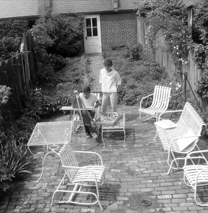 08-georgetown2pg-vertical-extralarge