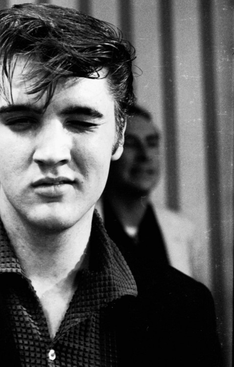 tumblr_m09y3wJ70b1qa70eyo2_500