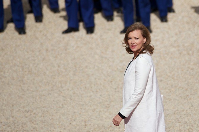 valerie-trierweiler-merci-pour-ce-moment-2