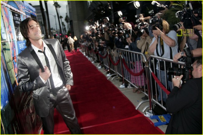 adrien-brody-darjeeling-limited-premiere-25
