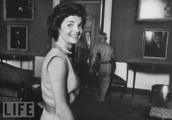 jacqueline-jackie-kennedy-white-house-restoration-14